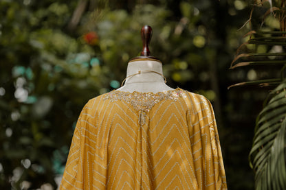 Sunlit cape set